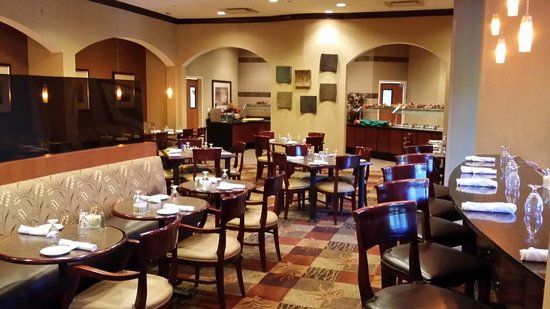 Bistro 27 at Holiday Inn Tallahassee North